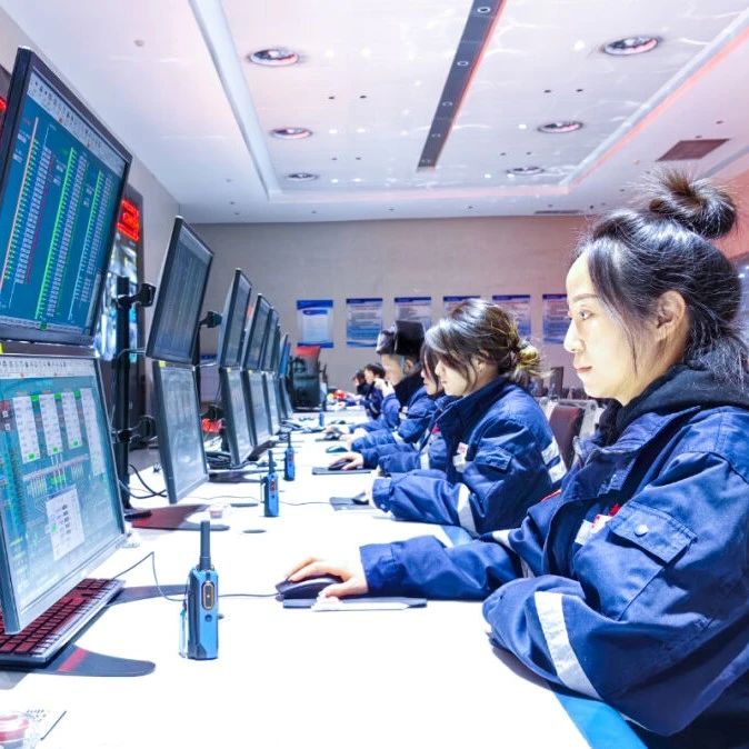 新疆宜化電石車間二一班：強(qiáng)化班組建設(shè)，筑牢基層基石